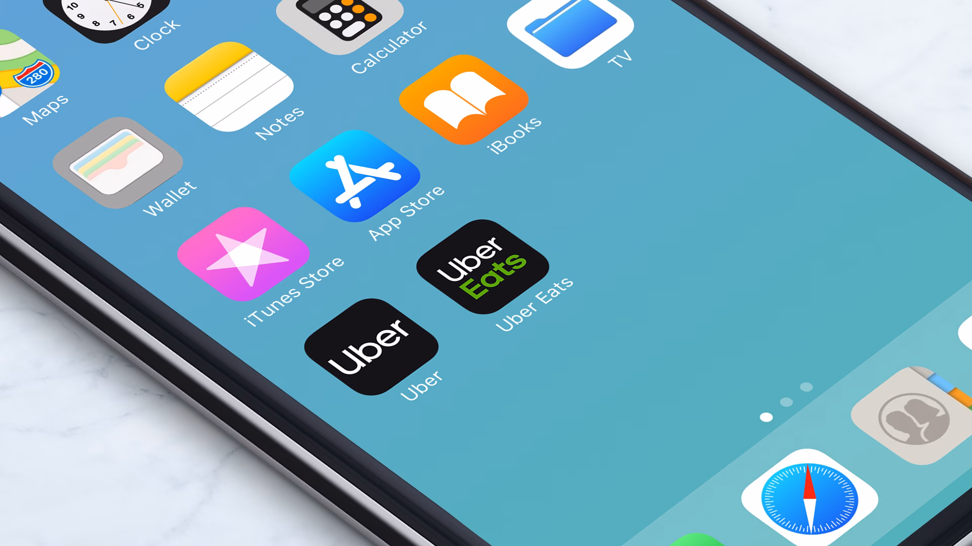 Screen showing Uber and Uber Eats apps