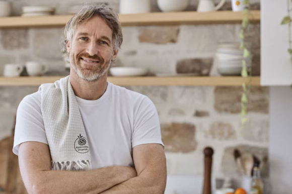 Celebrity chefs champion organic food during September campaign